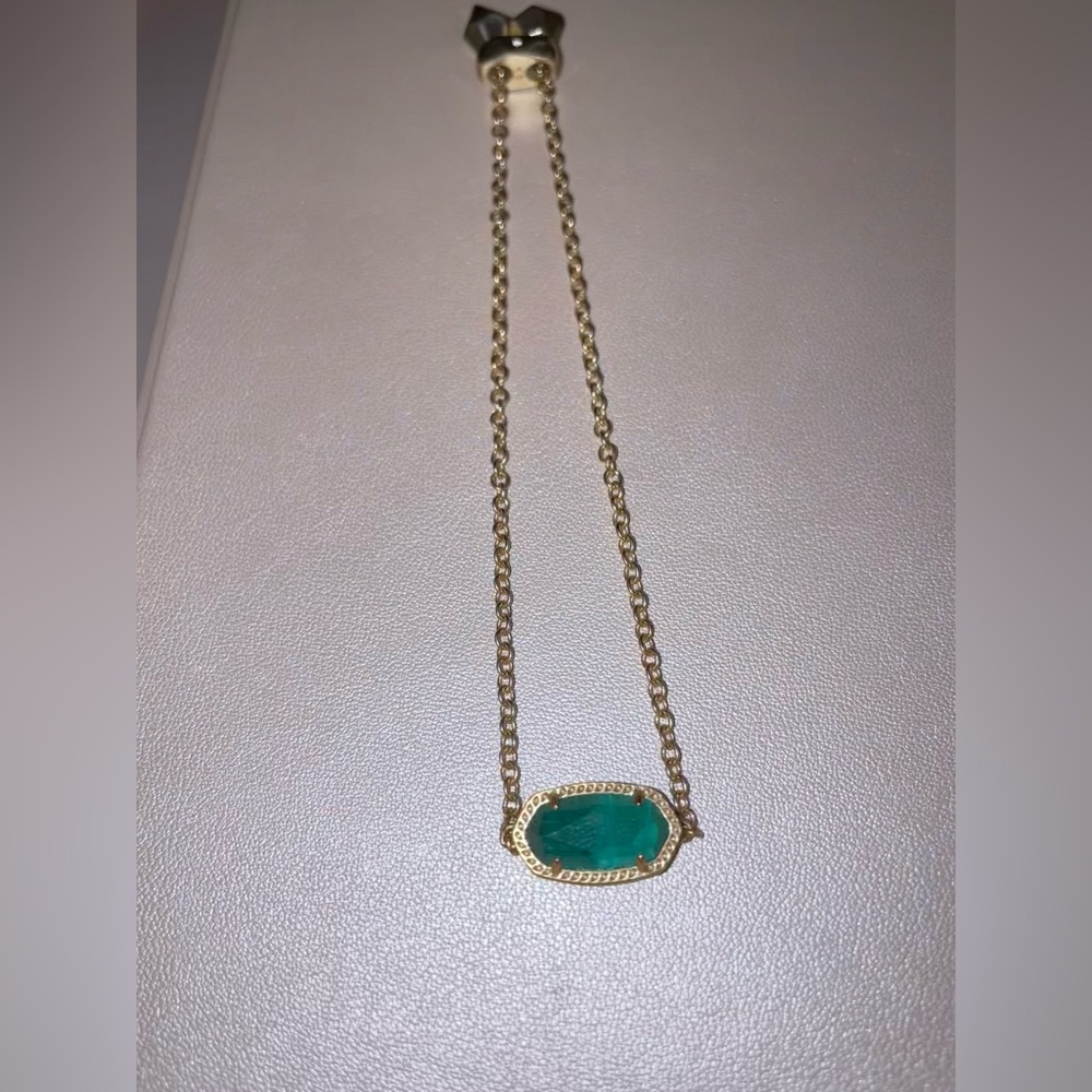 Kendra Scott Elaina Gold Adjustable Chain Bracelet in Emerald Cats Eye